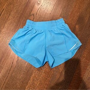 lululemon athletica Hotty Hot 2.5” mid rise Athletic Shorts